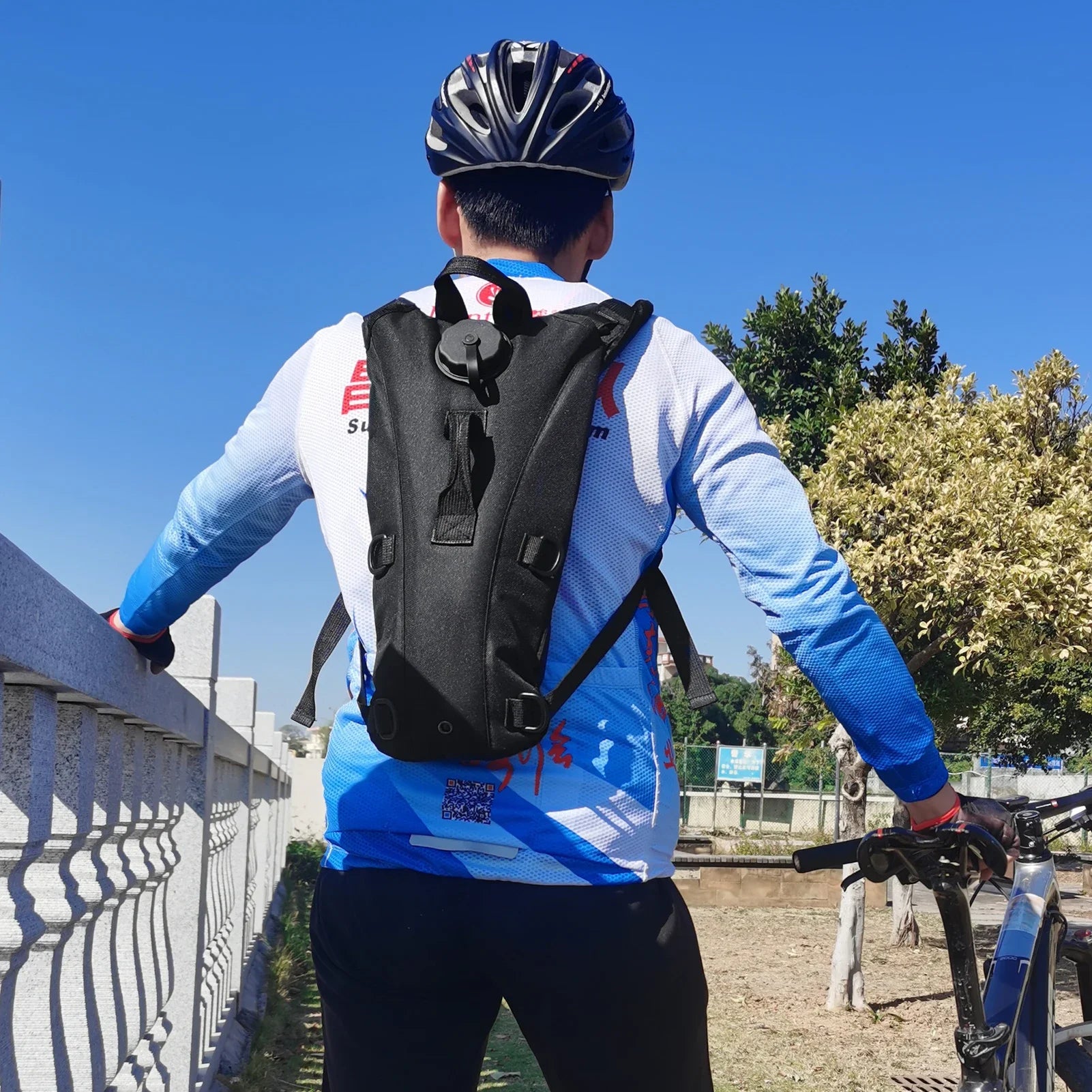 Durable Camel Backpack Equipped  Water Bladder